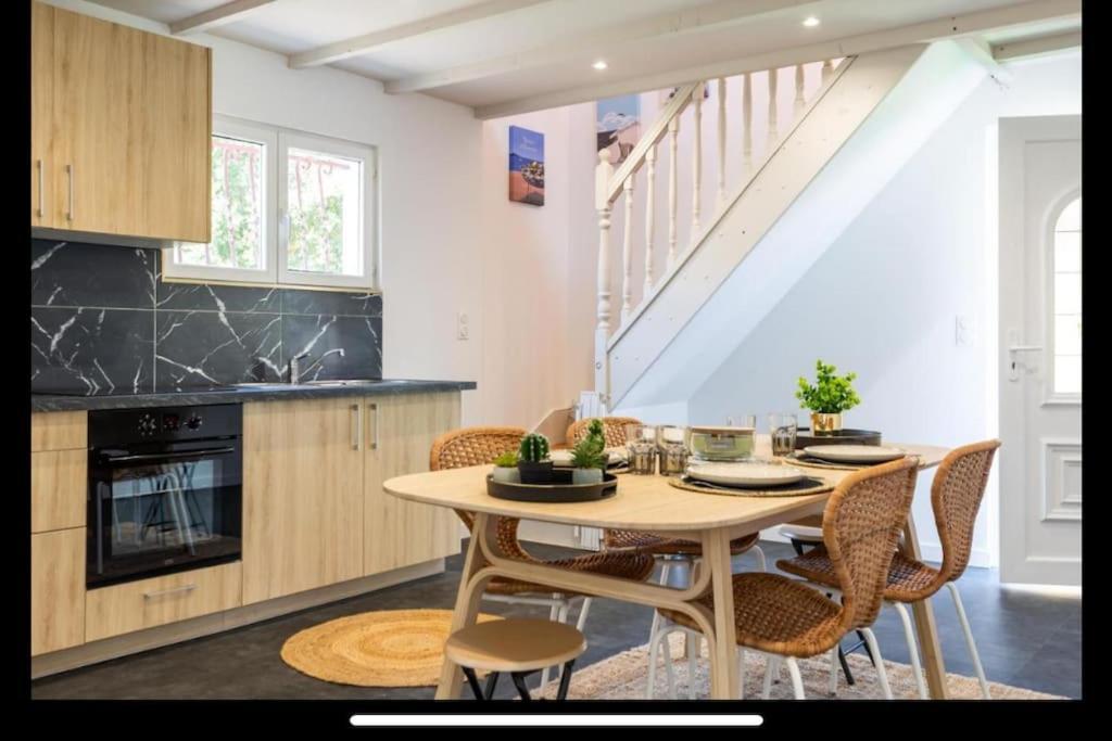 Maison A Deux Pas Du Port Lanton Eksteriør billede